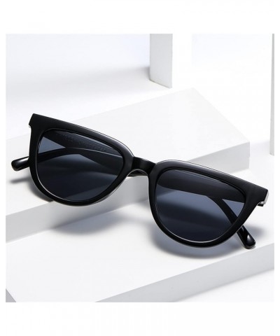 Retro Cat Eye Men's And Women's Outdoor Vacation Sunglasses Commuter Trend UV400 Sunglasses Gift F $13.98 Designer